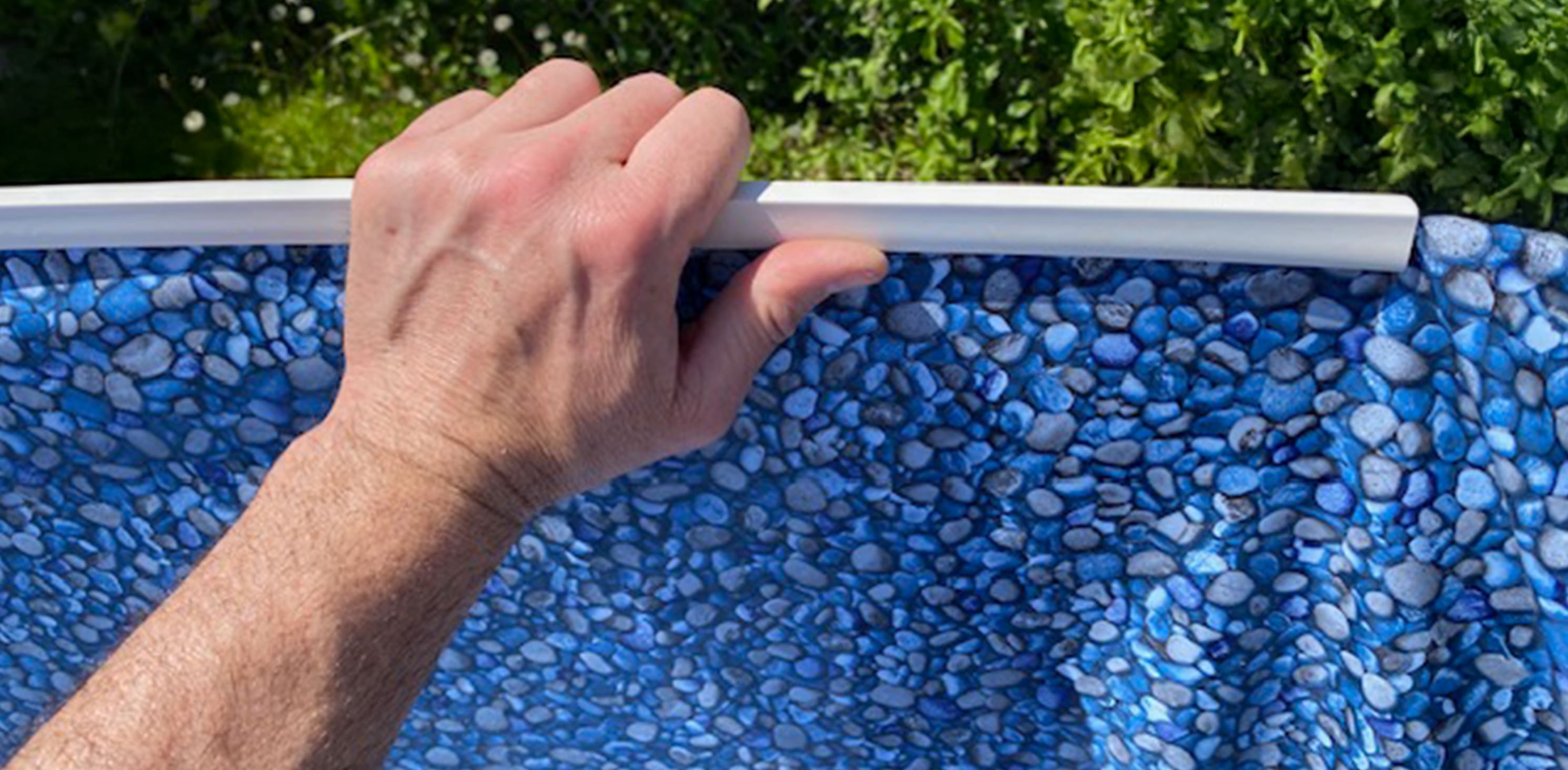 Changer la toile de sa piscine : le guide complet