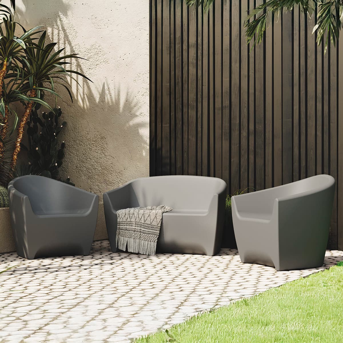 Begonia Outdoor Loveseat