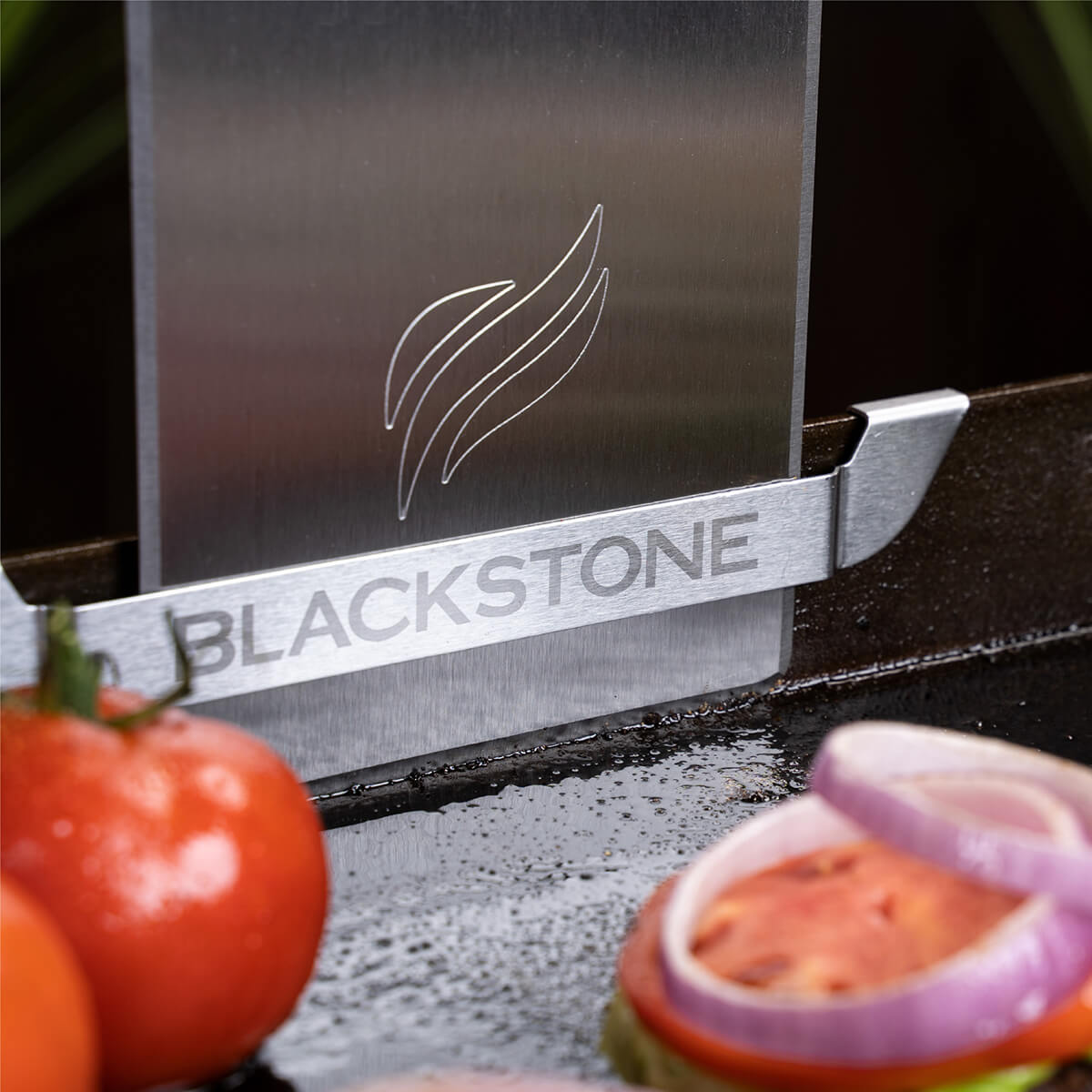 Porte-outils et trappe à graisse