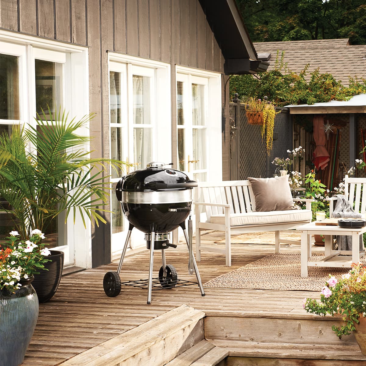 BBQ Napoleon au charbon PRO22K sur roues