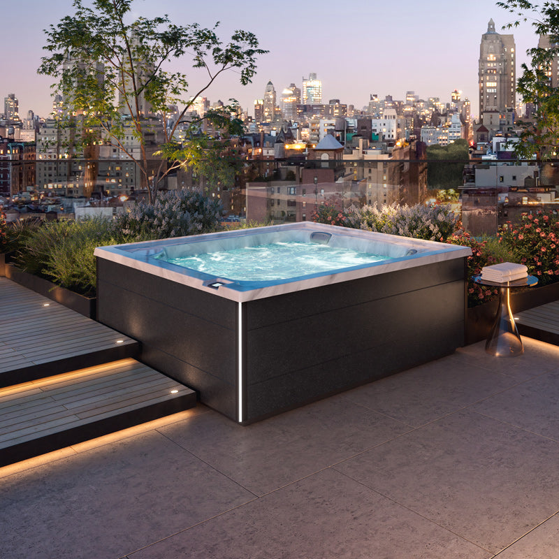 Jacuzzi J-LXL Hot Tub (2025) | Jacuzzi | Club Piscine