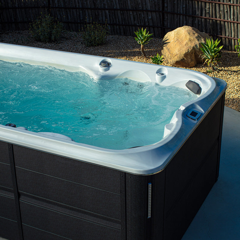Jacuzzi PowerPro J-16 Swim Spa