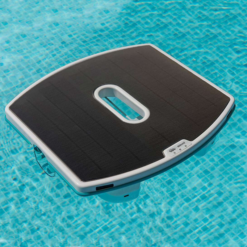 Robot nettoyeur de surface solaire Dolphin Skimmi