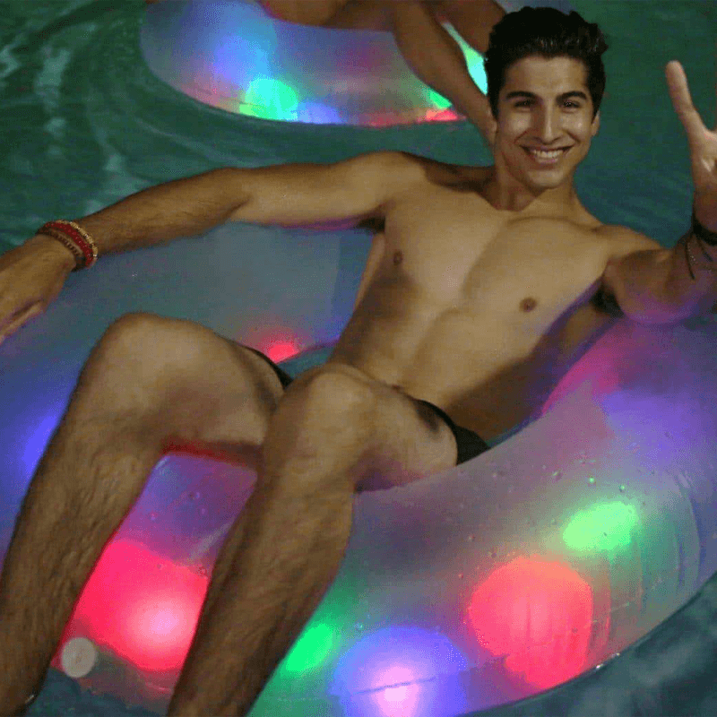 Light Inflatable Pool Ring