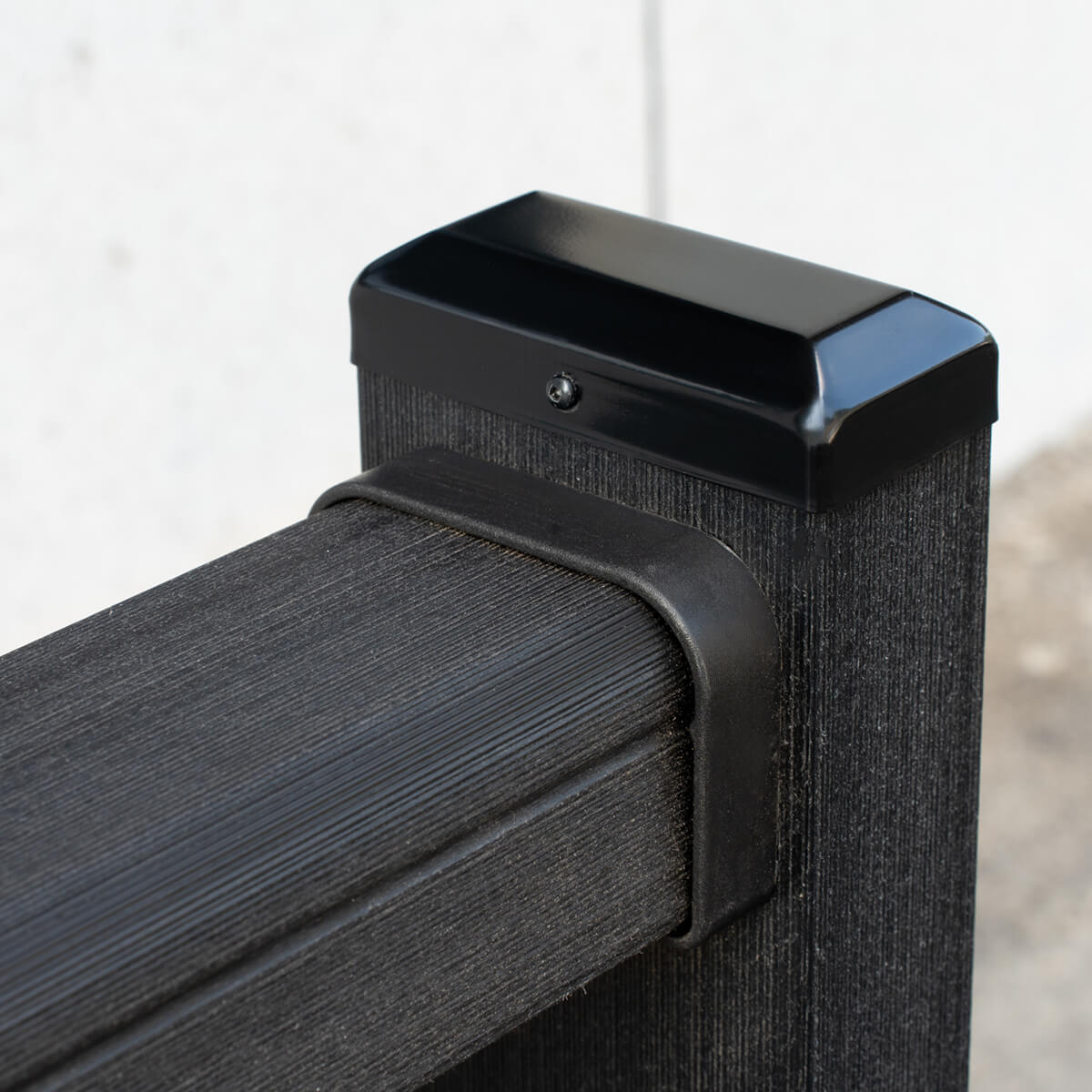 Rampe de balcon en composite et aluminimum - Charbon
