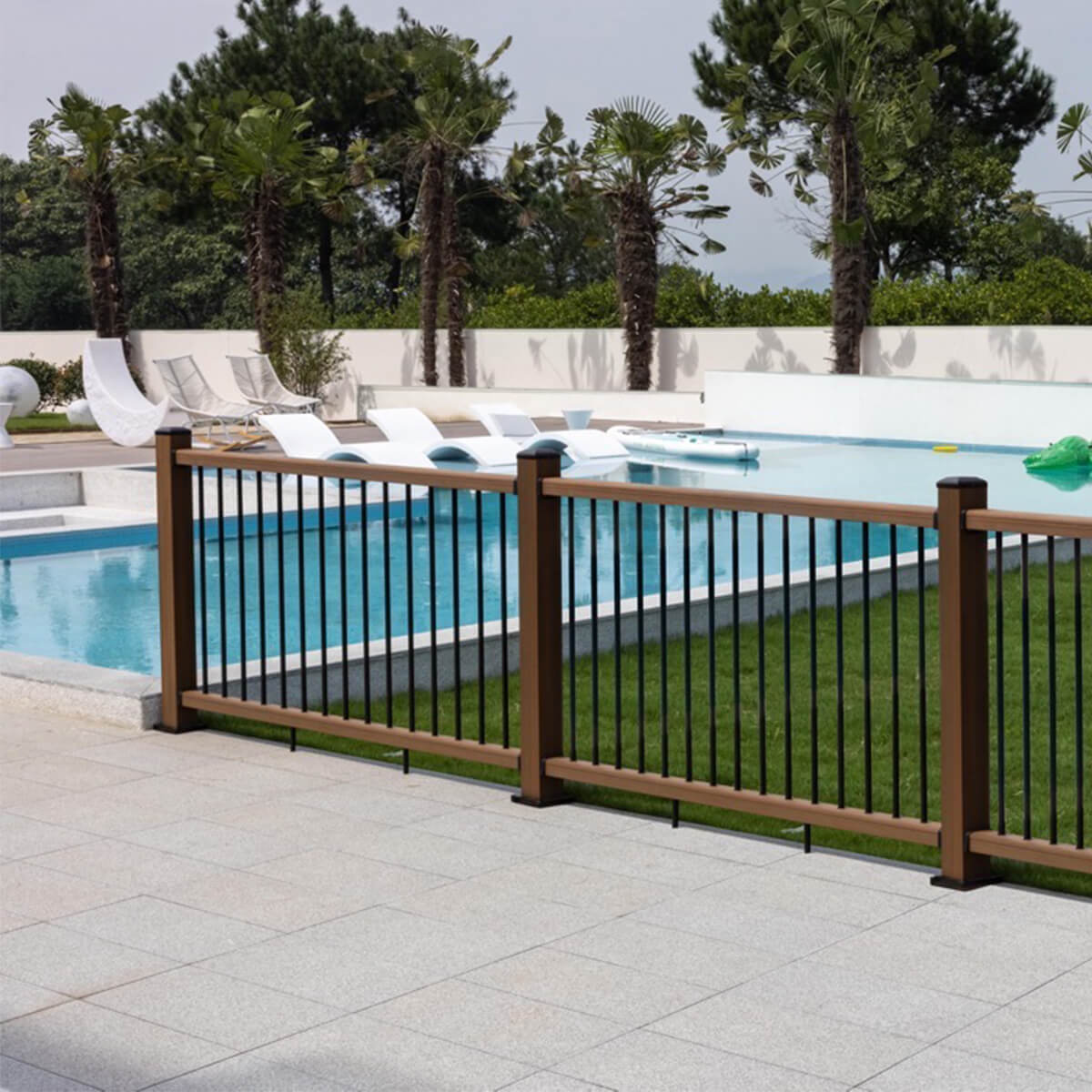 Rampe de balcon en composite et aluminimum - Teck