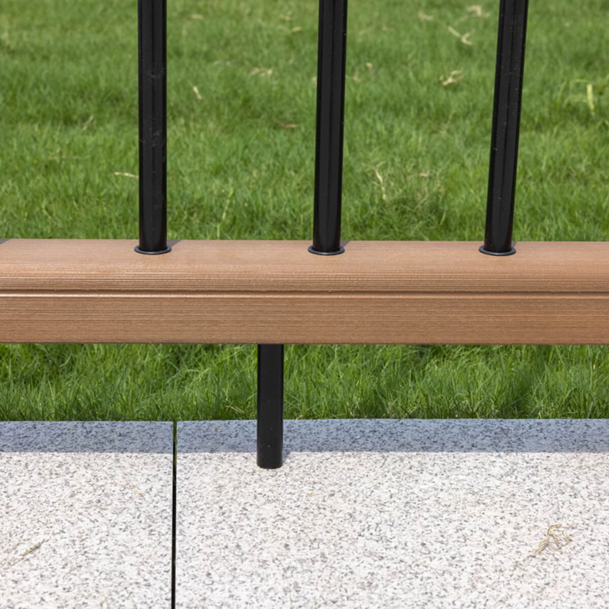 Rampe de balcon en composite et aluminimum - Teck