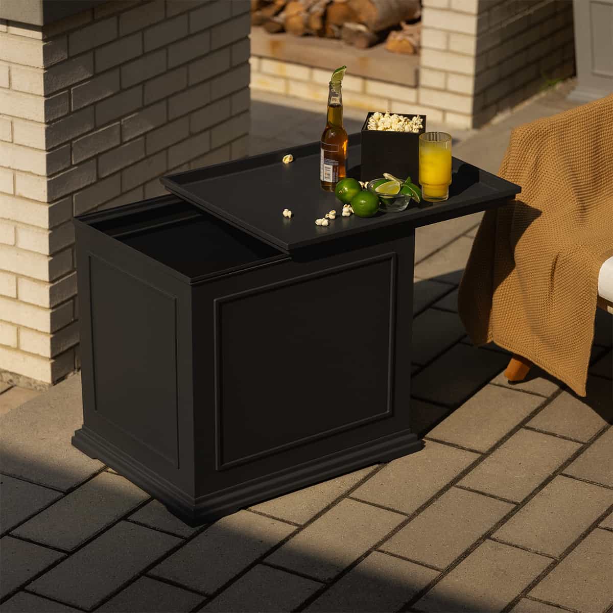 Brixton Outdoor Side Table | Veradek | Club Piscine