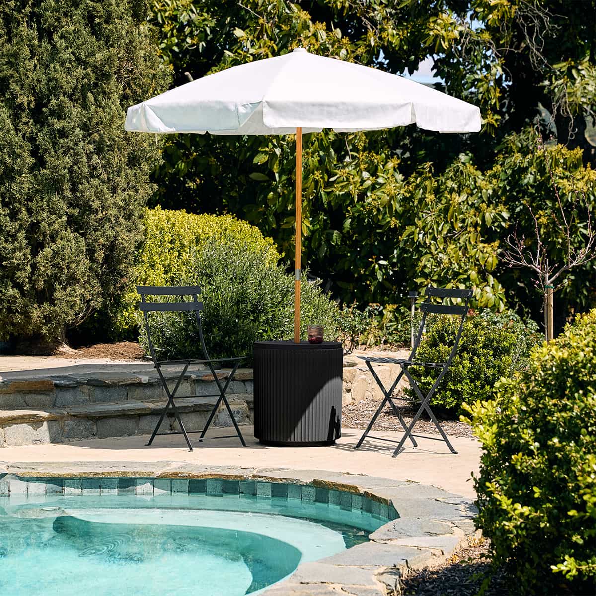 Demi Shade Outdoor Side Table