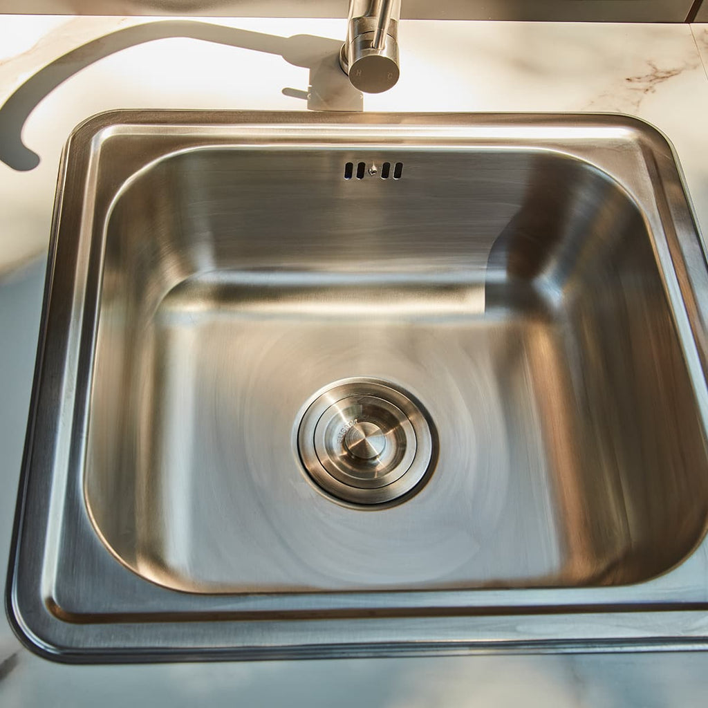 Outdoor Kitchen Module in Aluminum with Sink
