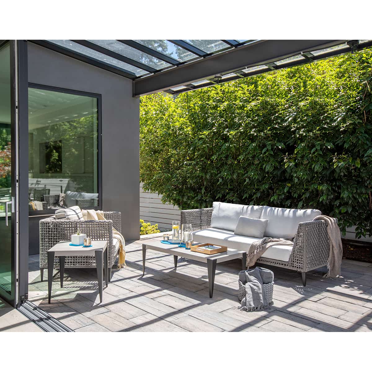 Genval Outdoor Conversation Set