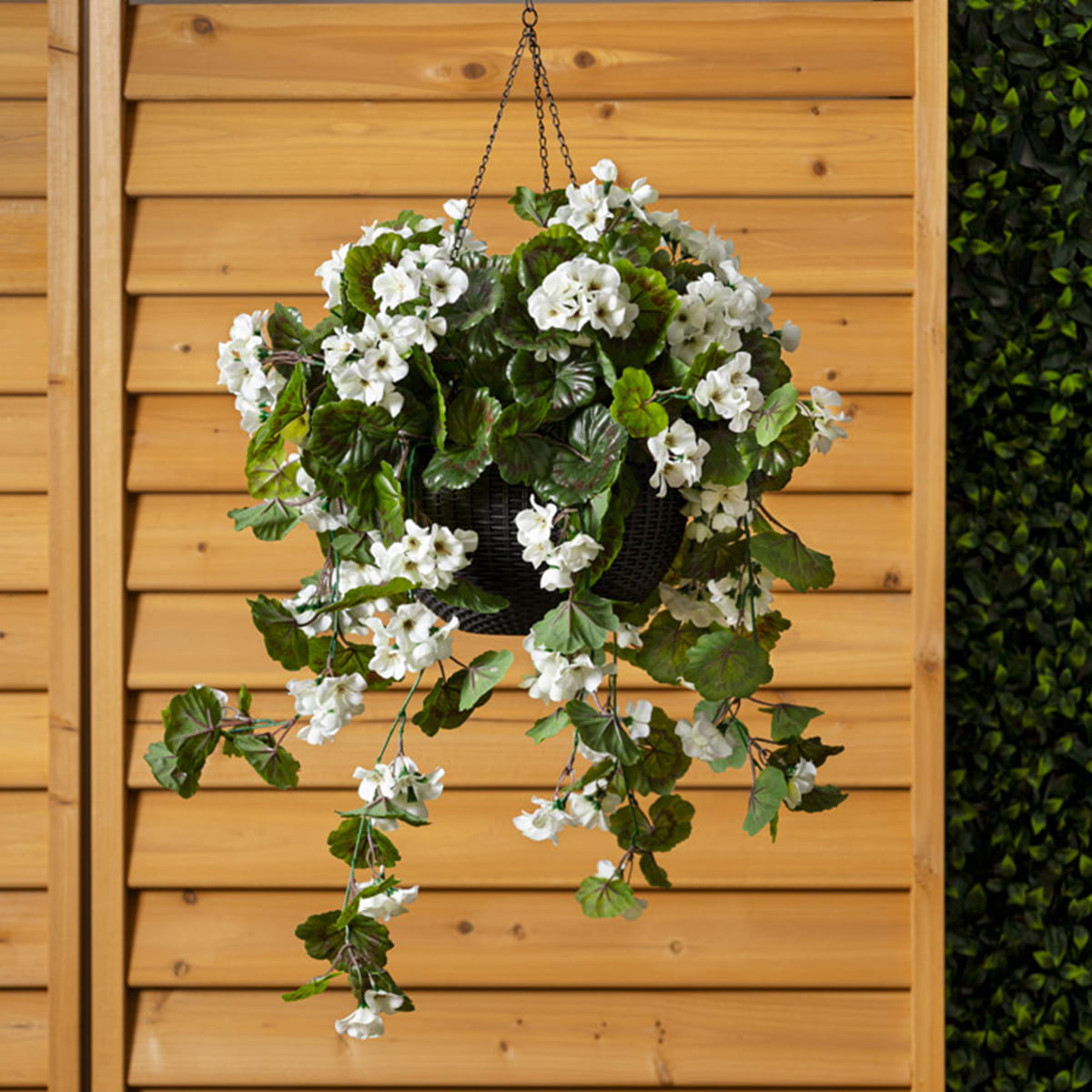Jardinière suspendue - Géraniums artificiels