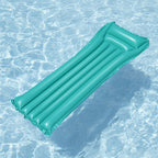 Matelas de piscine : émeraude, rouge ou lilas (3 couleurs assorties)