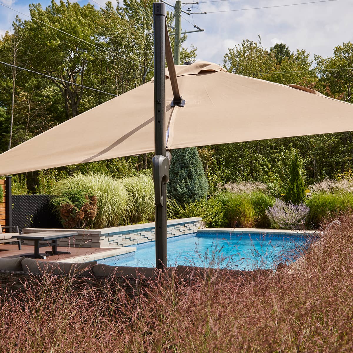 Parasol suspendu Deluxe Sunbrella inclinable - 10 pi (3 m)