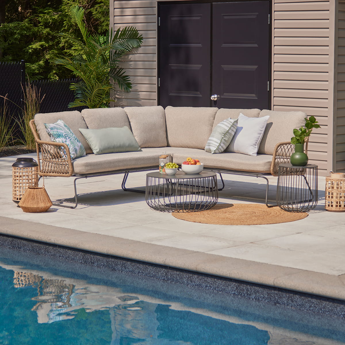 Iris Outdoor Sectional