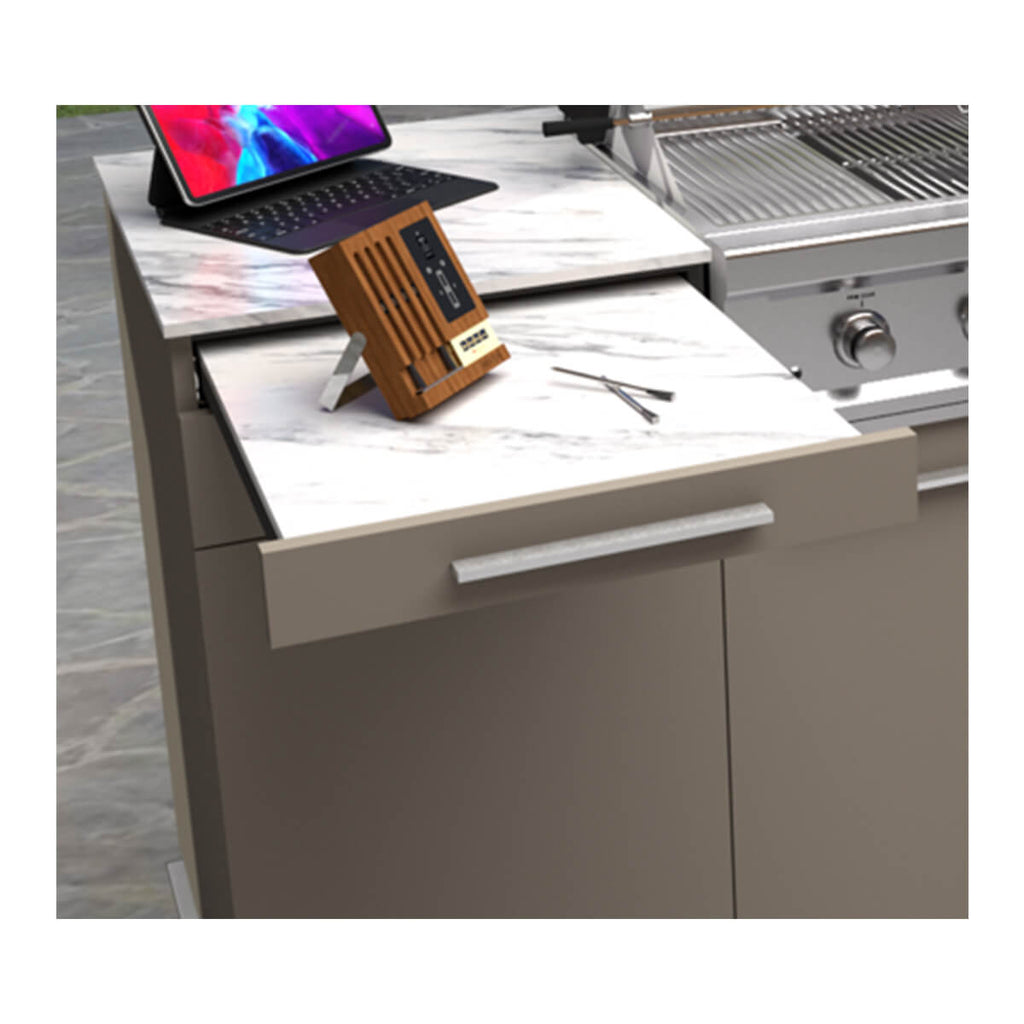 Deluxe Grill Station Outdoor Kitchen