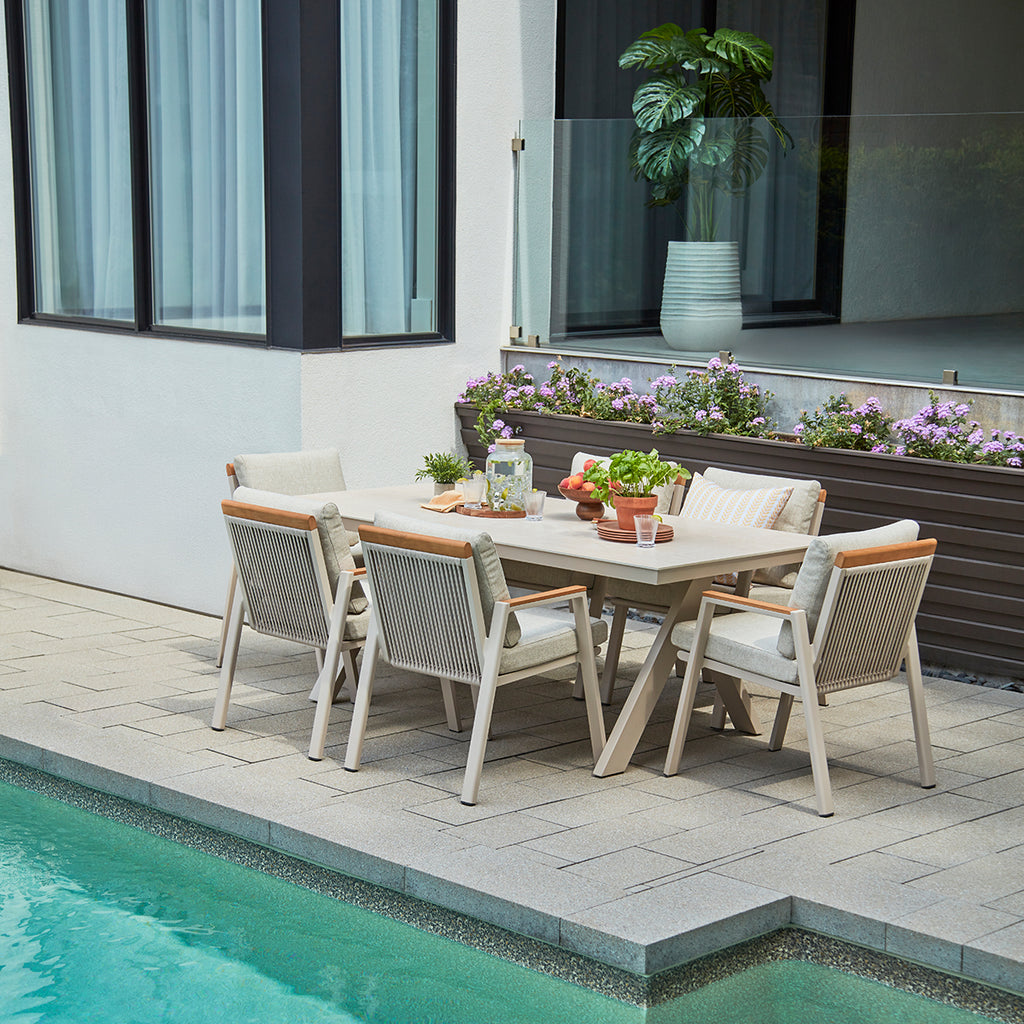 Ensemble à dîner extérieur Area