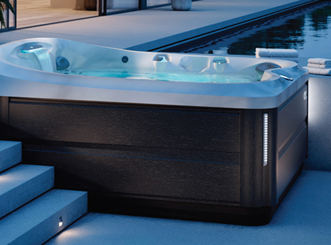 Morderne conception hot tub