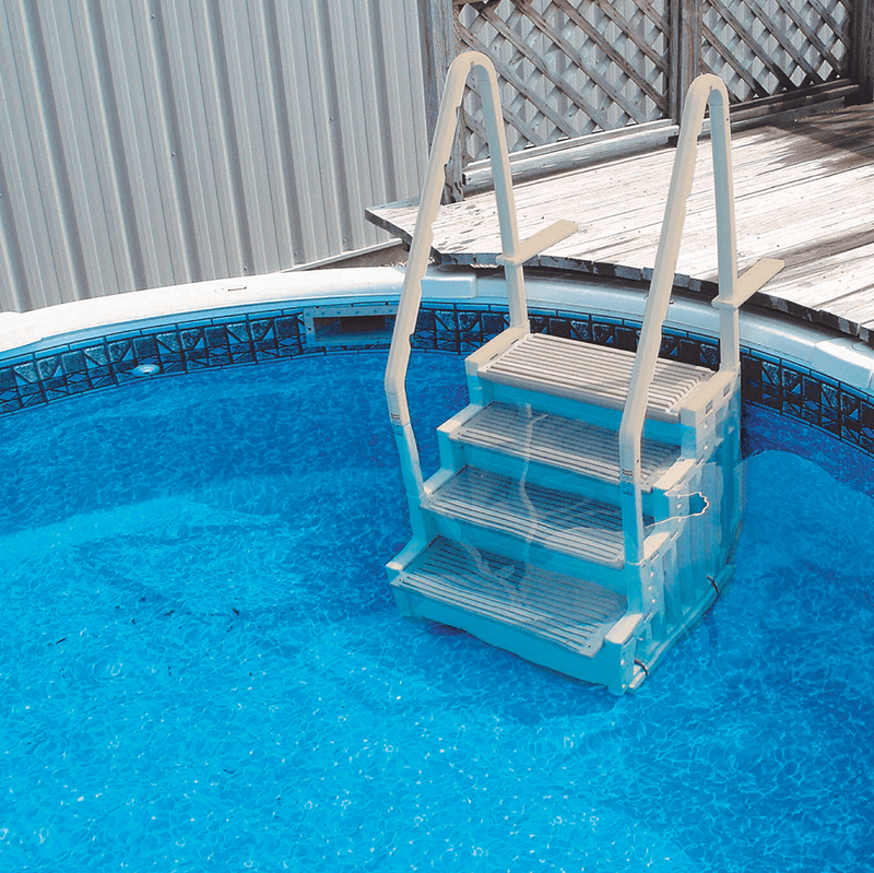 Marches Confer pour les piscines hors terre au fond plat